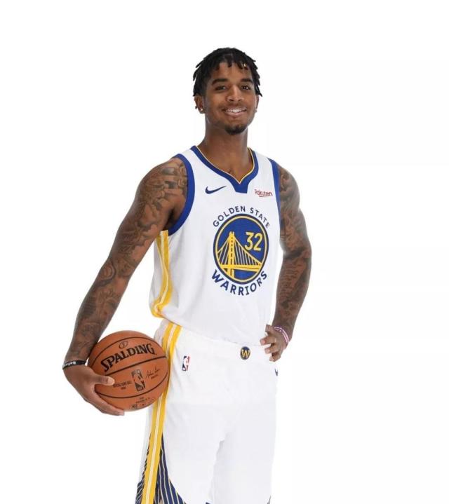 勇士主场纪律不严谨,客场告急求变 勇士主场纪律不严谨,客场告急求变