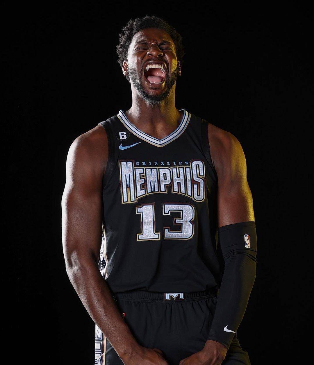 湖人逆转老鹰,继续取胜 湖人逆转老鹰,继续取胜