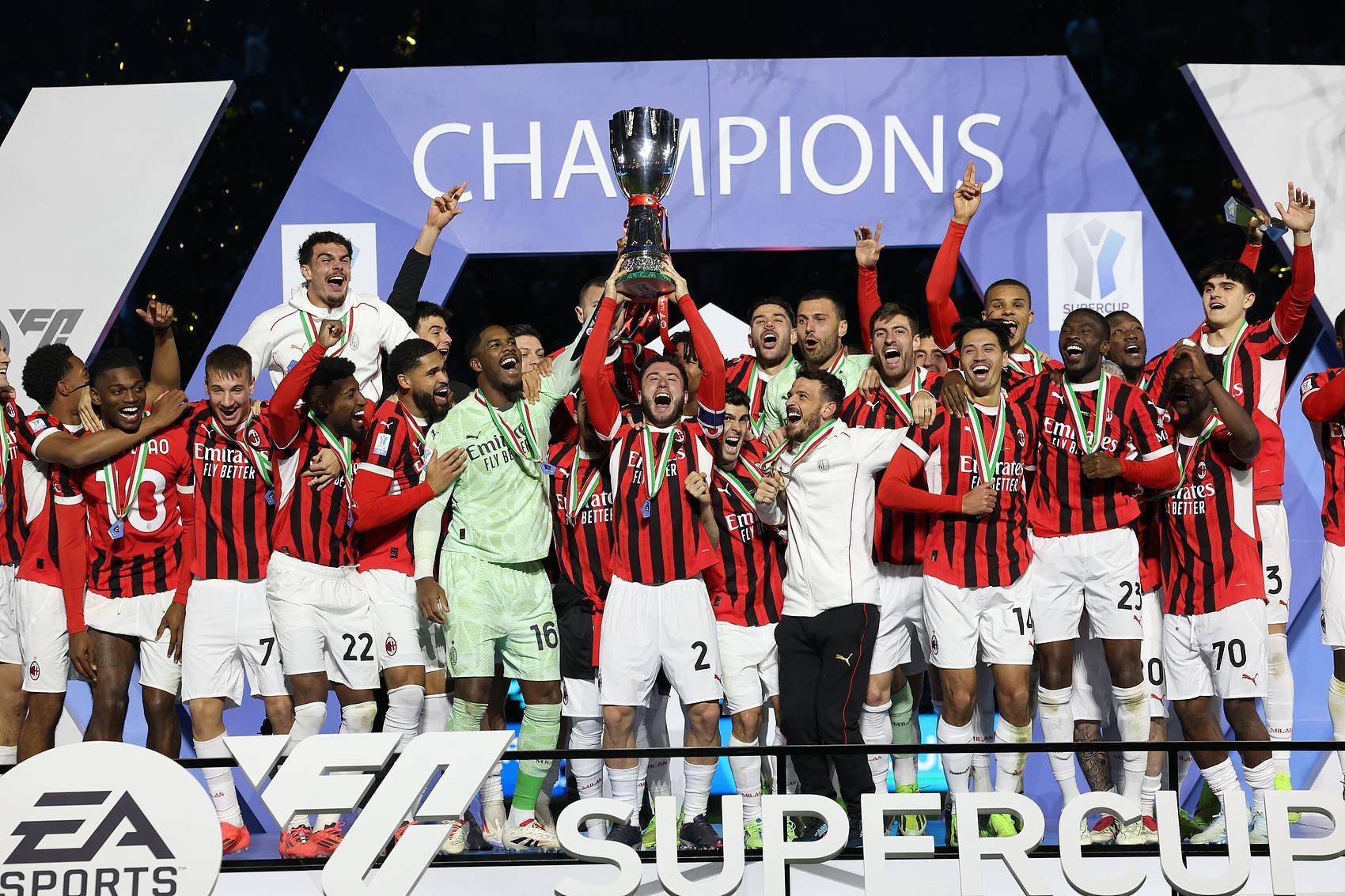 AC米兰面对热那亚,期待连胜 AC米兰面对热那亚,期待连胜