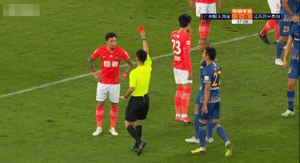 苏宁门将扑出点球,帮助球队逆转取胜 苏宁门将扑出点球,帮助球队逆转取胜