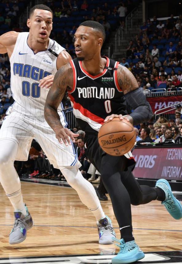 乐鱼vip注册-开拓者客场大胜，连胜积分榜前列