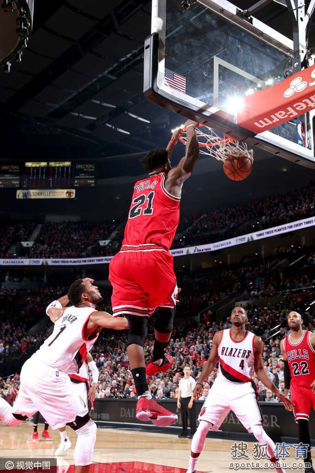 开拓者客场大胜,连胜积分榜前列 开拓者客场大胜,连胜积分榜前列