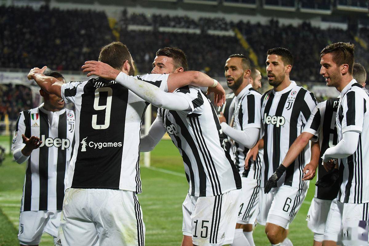 尤文图斯能否击败劲敌，备受球迷期待