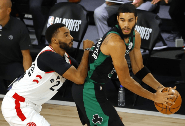 乐鱼体育登陆入口-双方矛盾不断，裁判多番出面调停的简单介绍